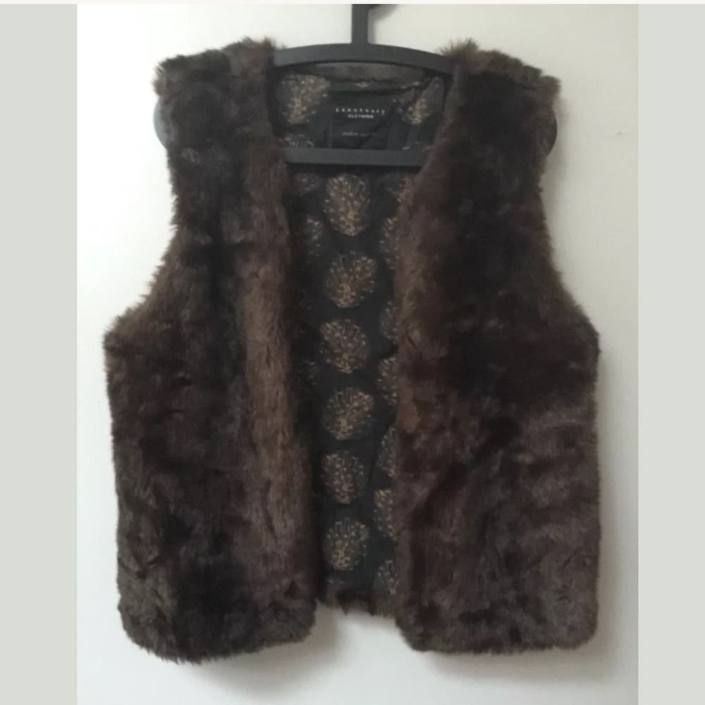 Sanctuary Faux Fur vest. Size M. 90% new